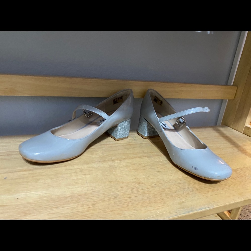 Clarks pumps